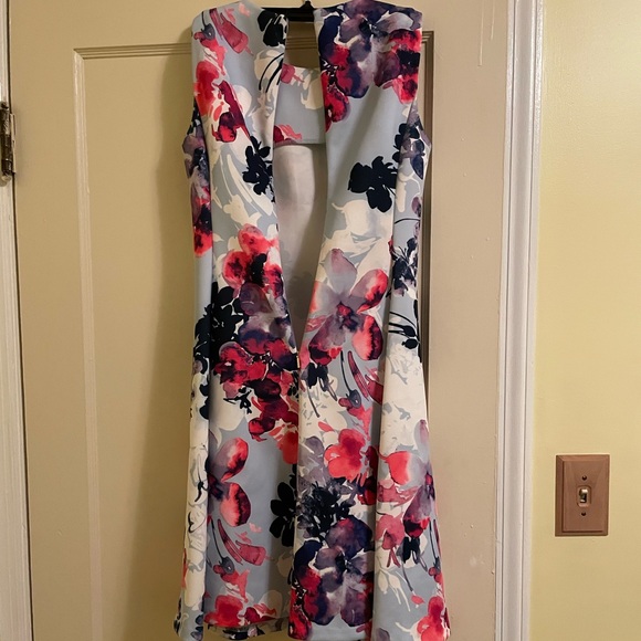 DKNY dress size 2 flowers - Picture 5 of 6